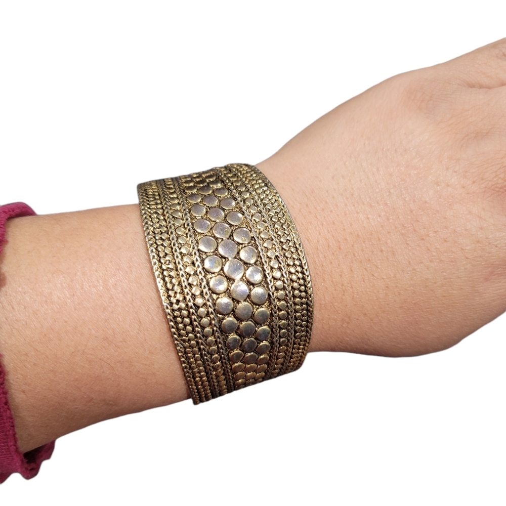 Vintage Chico's gold cuff textured hammered bracelet
